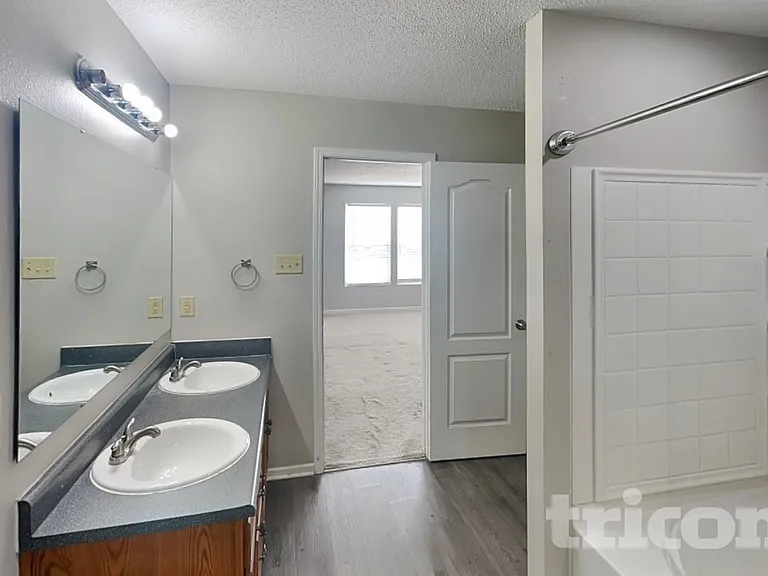 7921 Crackling Ln — Photo 6