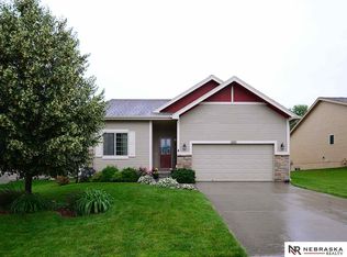 11802 S 211th St, Gretna, NE 68028