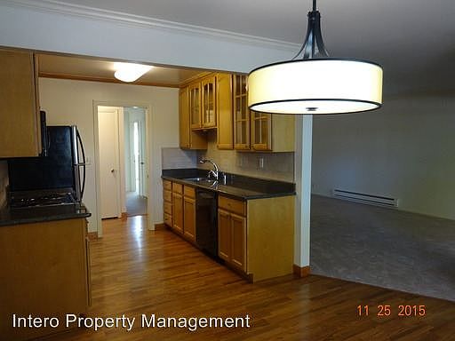 1st image of 461 Burgess Dr APT 2