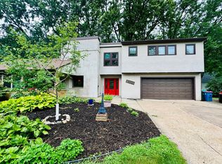 2315 York Ave N, Golden Valley, MN 55422