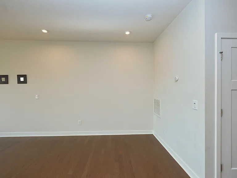 266 Dartmoor Pl — Photo 19