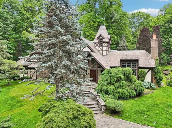 3685 Medina Line Rd, Richfield, OH 44286