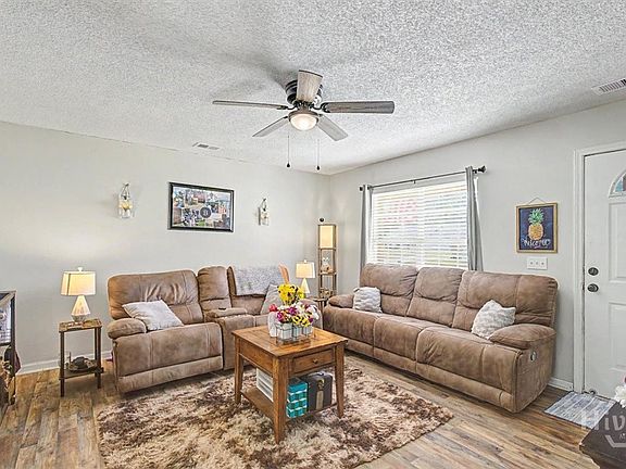 4th image of 138 High Pointe Drive