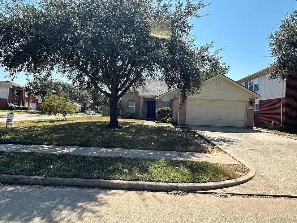 15103 Possumwood Dr
