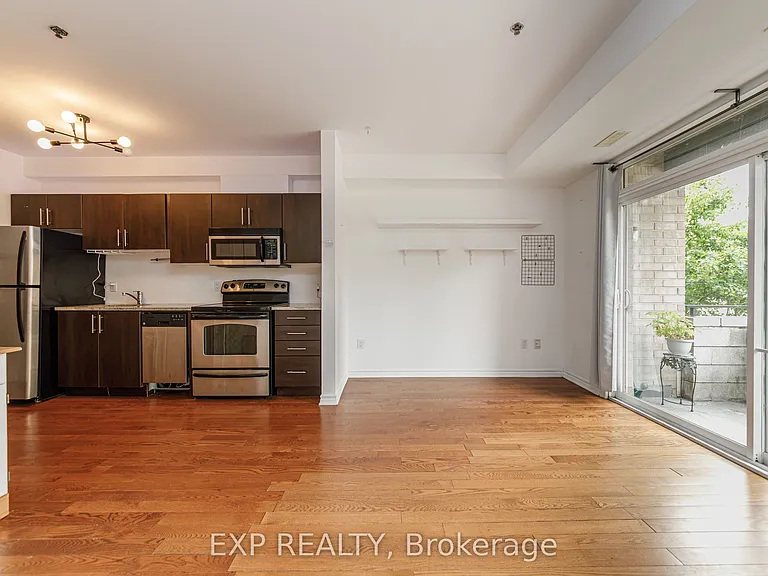 429 Kent St #221 — Photo 5