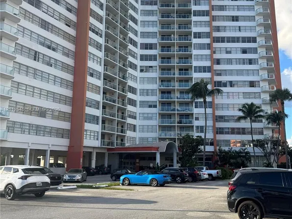 1301 NE Miami Gardens Dr, Miami, FL
