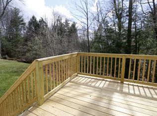 119 Forest Dr, Auburn, NH 03032