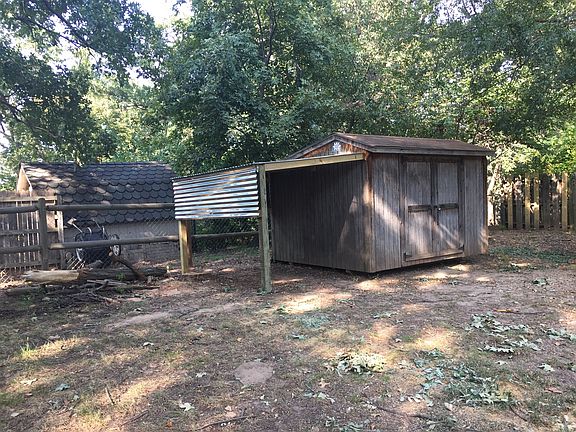 storage for riding lawnmower