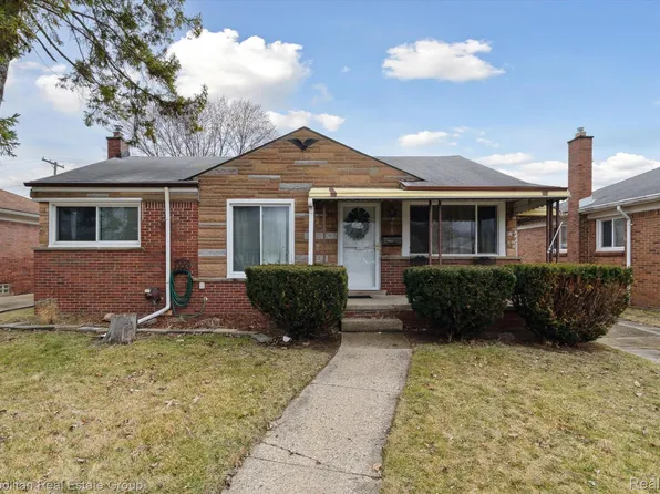 28054 Groveland St, Roseville, MI 48066