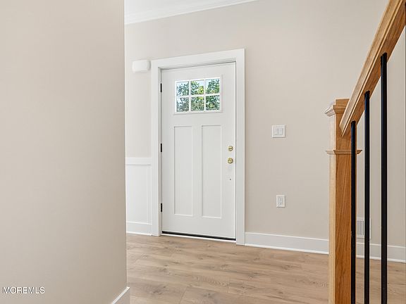 5th image of 1117 Lakewood Road
