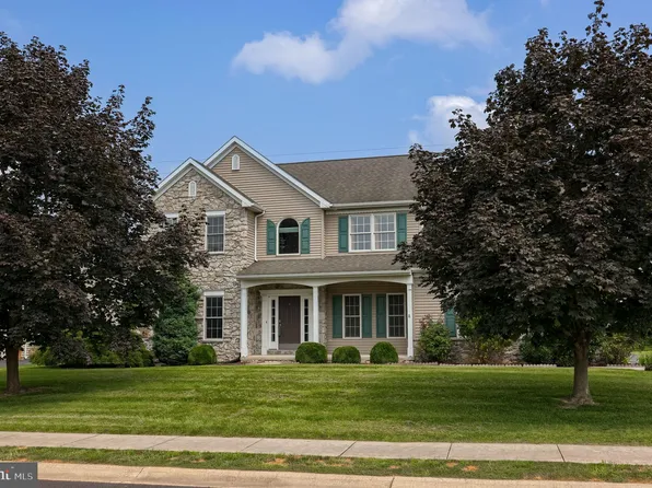 421 Wagonwheel Rd, Lititz, PA 17543