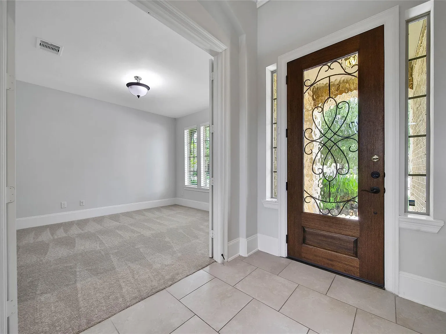 4 bed, 3.5 bath, 3312 sqft, $3,500 — Photo 3