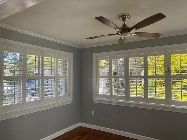 559 Chicago Ave — Photo 9