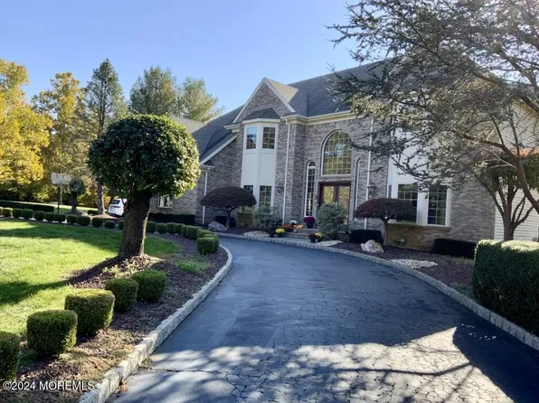 8 Mount Drive, Millstone, NJ 08535