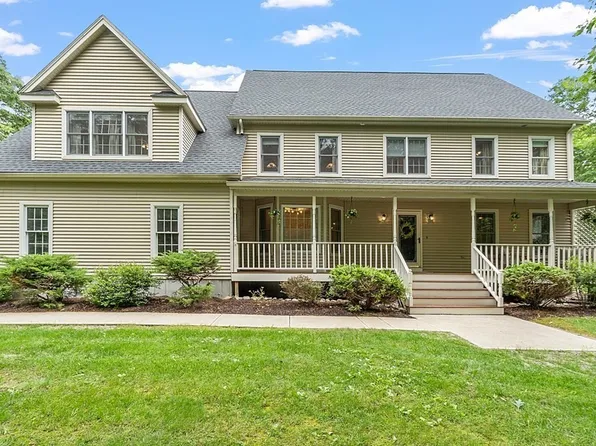 6 Farrar Rd, Upton, MA 01568