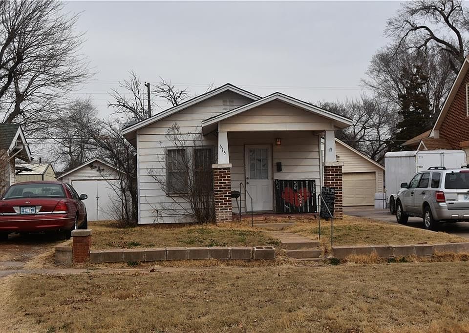1st image of 615 W 5th St
