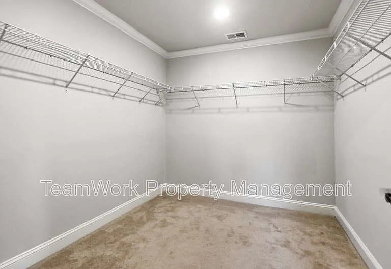 233 Seaworthy St — Photo 25