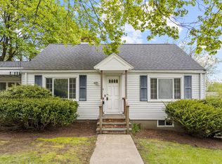 19 Ivy Cir, Arlington, MA 02474
