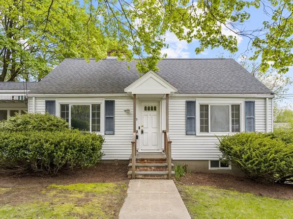 19 Ivy Cir, Arlington, MA 02474