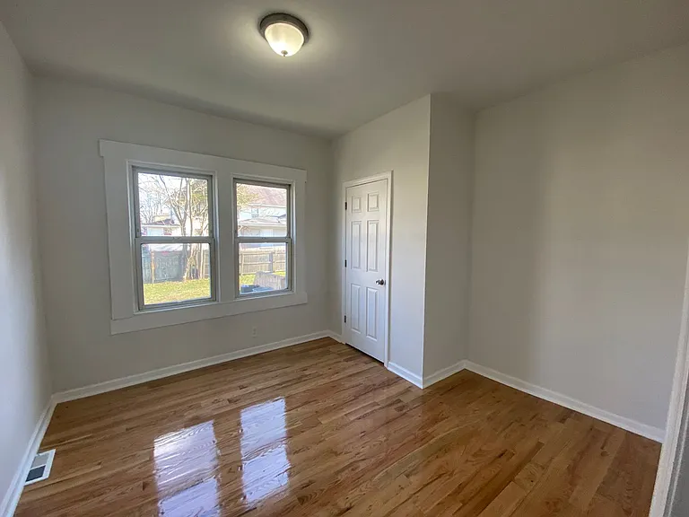 1504 Summerfield Ave — Photo 8