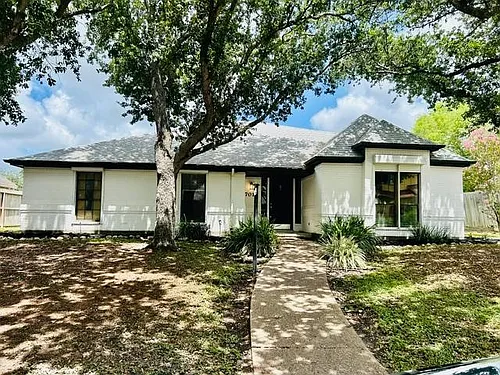 7013 Chiswick Dr Photo 1