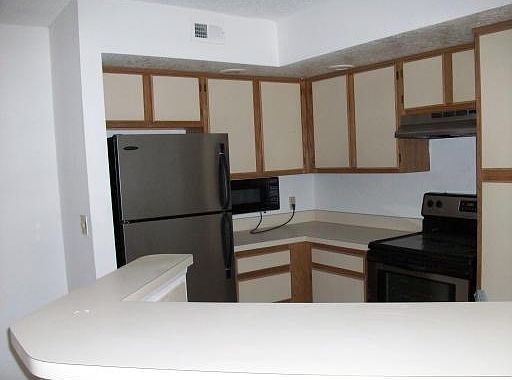 5th image of 1401 Village Blvd APT 1013