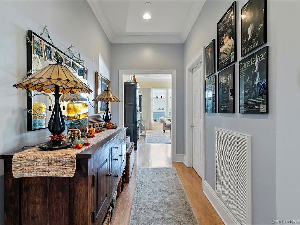 1st image of 200 Harbour Close #515