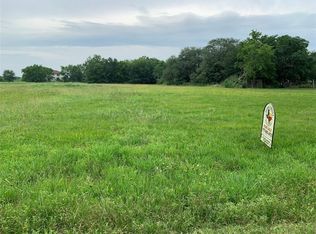 920 N Lake Ave, Eagle Lake, TX 77434