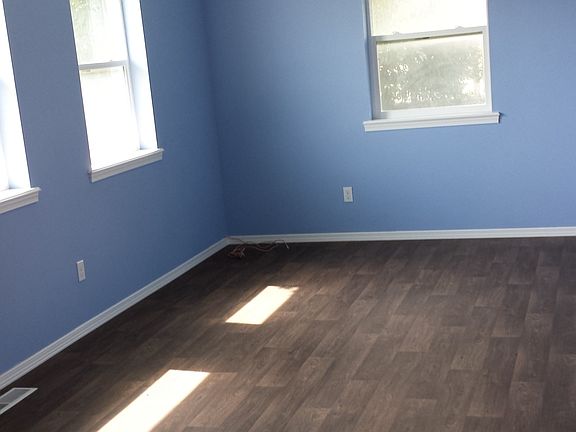 Bonus room, off kitchen