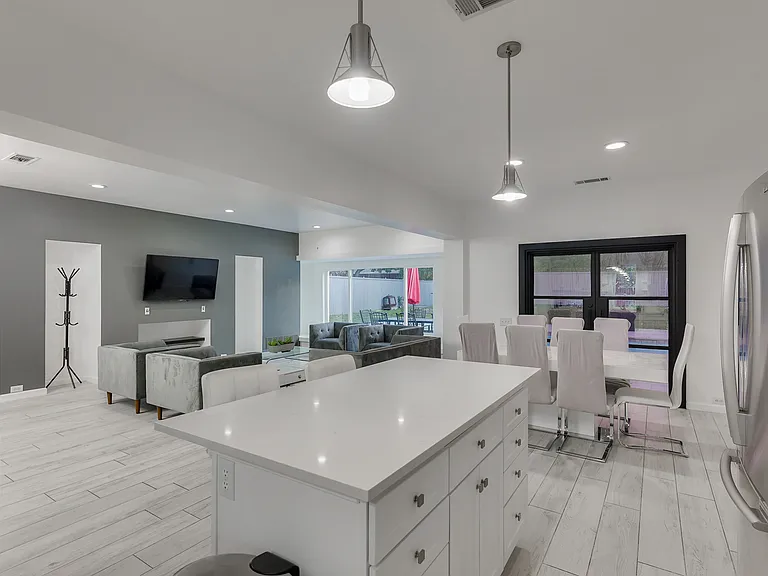 6319 Windmill Cir — Photo 12