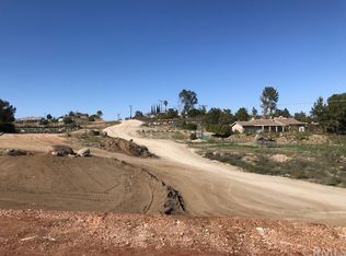 17207 Roosevelt St, Riverside, CA 92508