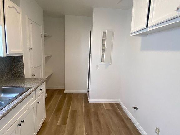 5th image of 6368 Arbutus Ave #6378