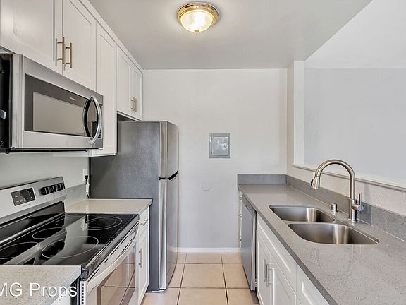 2nd image of 4378 Campus Ave APT 6