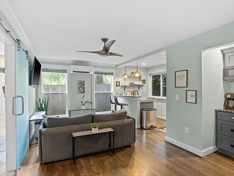 105 Sumner St #2B — Photo 12