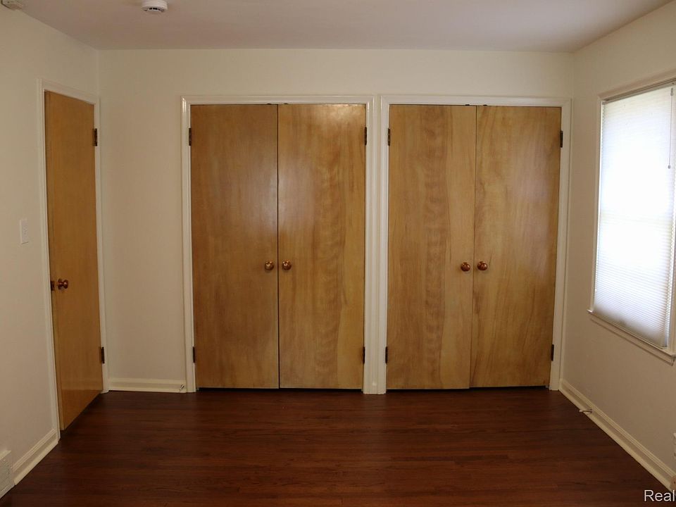 18147 Melrose Ave, photo 13