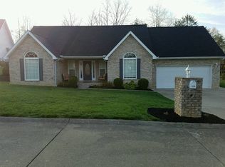 422 Oakwood Rd, Culloden, WV 25510