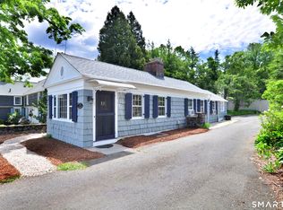 10 Toll House Lane, West Hartford, CT 06117