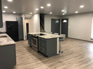 3808 NE 141st Cir, Edmond, OK 73013