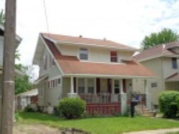 180 Chicago Ave