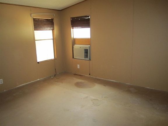 3rd image of 10480 S Pumphouse Ave