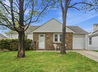 3294 Alpine Pl, Cincinnati, OH 45211