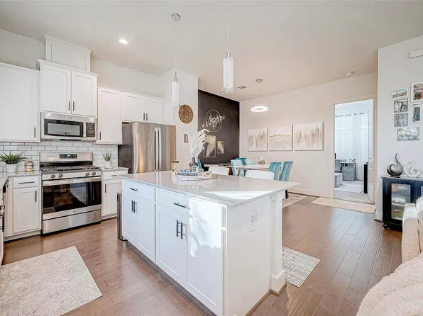 6021 Cypress St, Houston, TX 77074
