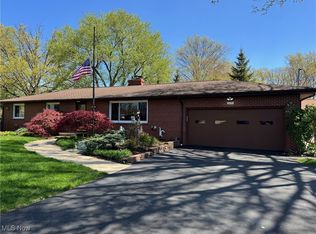 275 Normandy Dr, Painesville, OH 44077