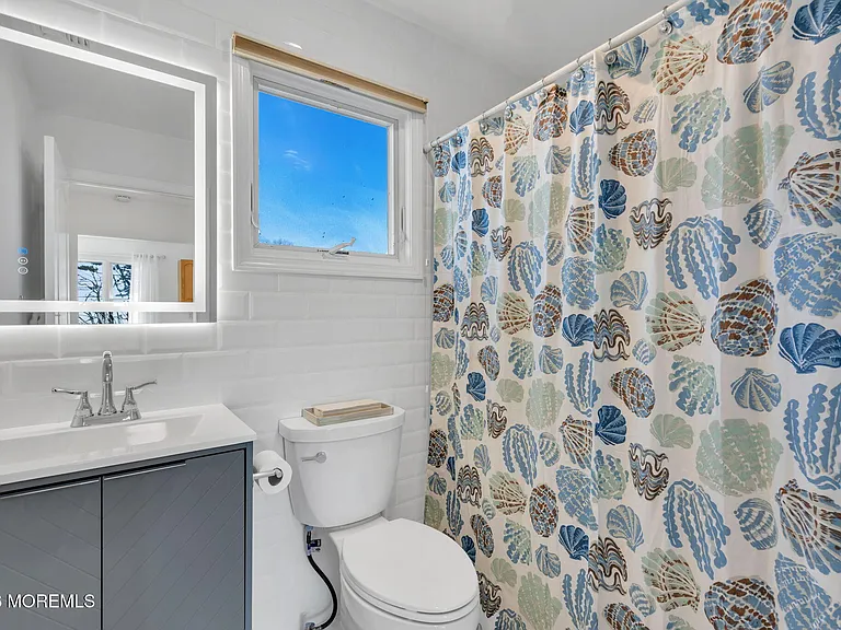 548 Washington Blvd #SEA — Photo 9