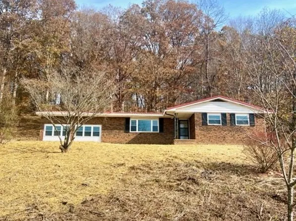 187 Pioneer Ln, Charleston, WV 25312