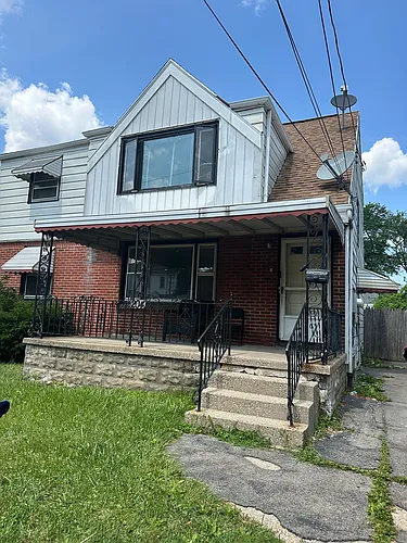 204 Easton Ave #1 Photo 1