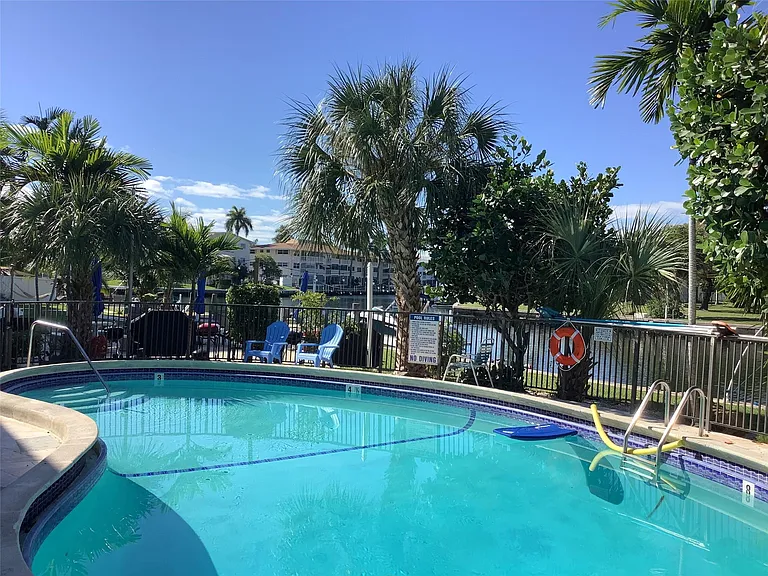 455 Golden Isles Dr #307 — Photo 7