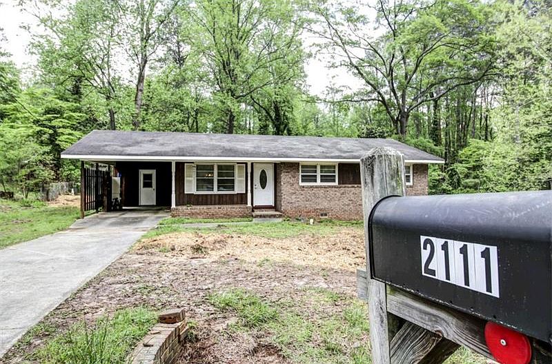 1st image of 2111 Sherwood Dr SE
