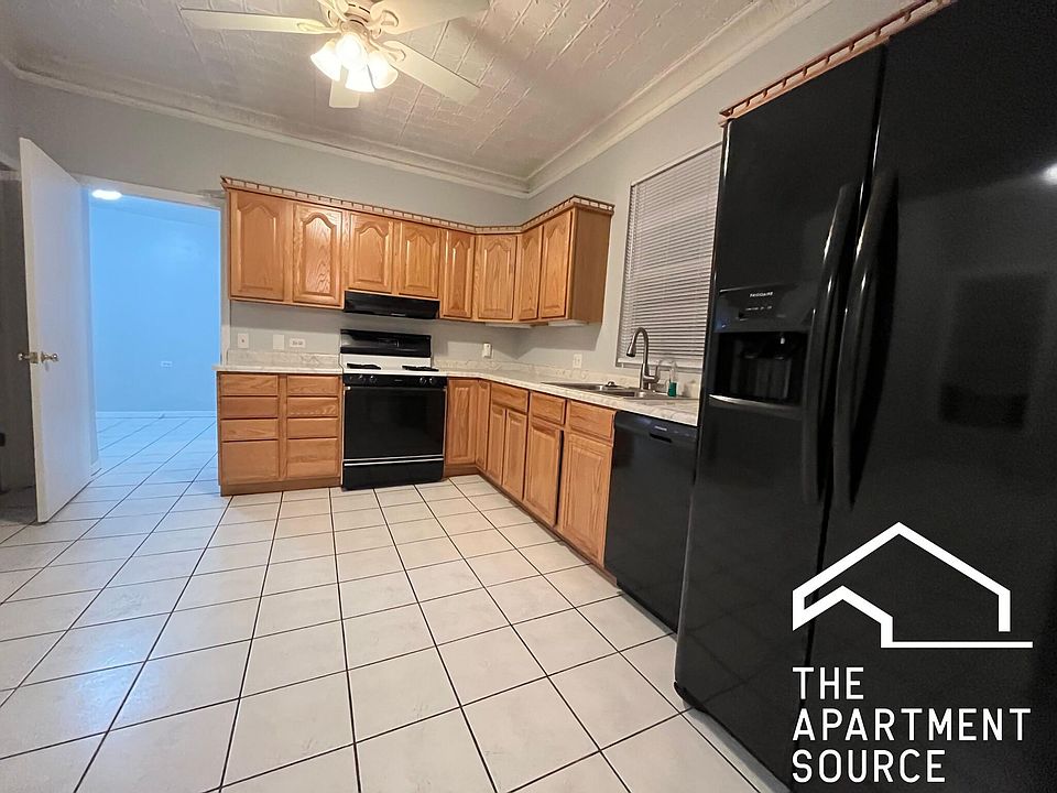 1st image of 2618 W Superior St #2