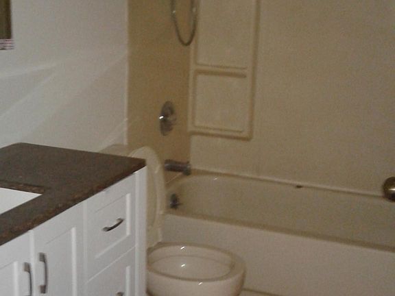 3rd image of 1428 25th Ave